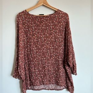 MuseLab floral drop shoulder blouse